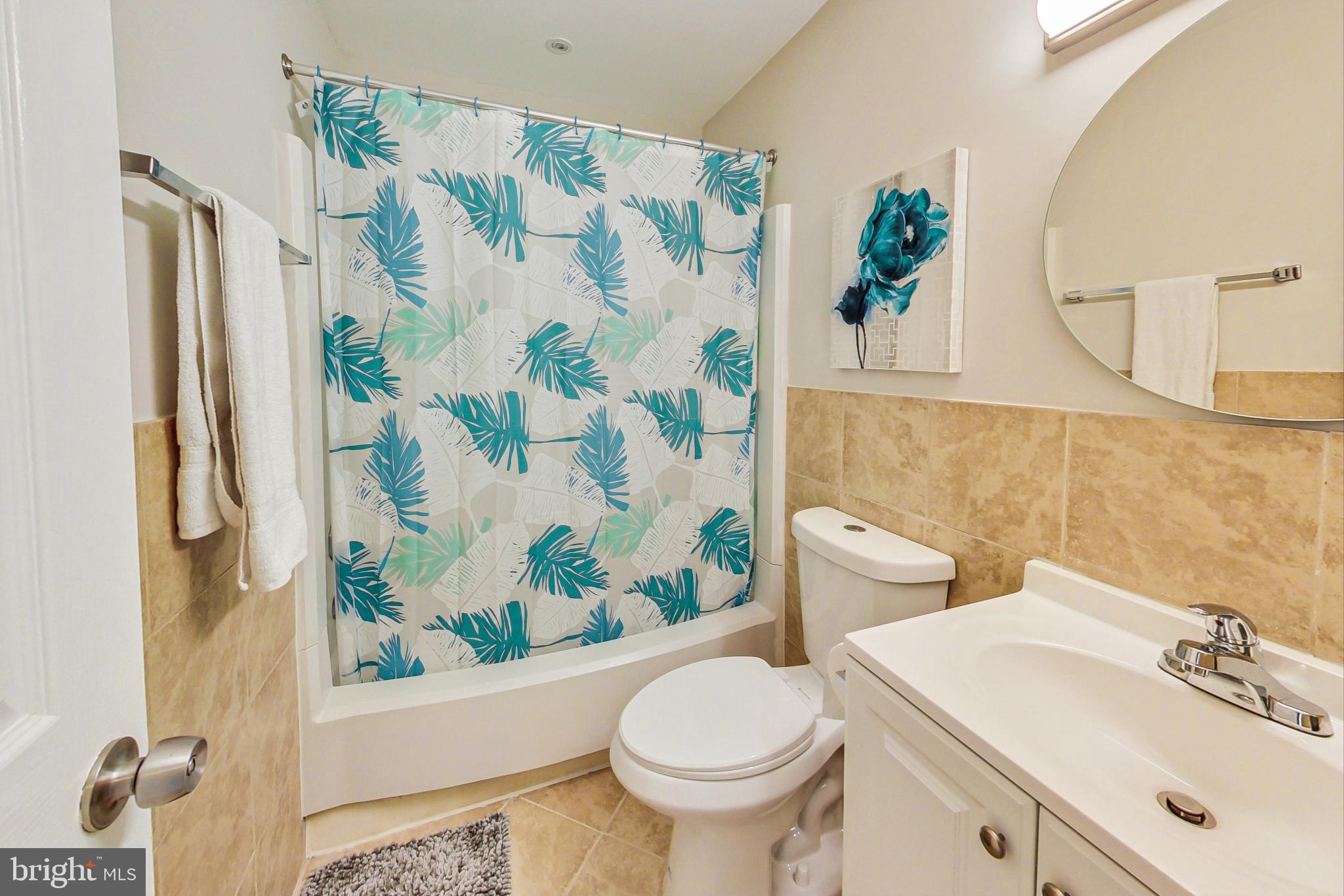 GUNNERS LAKE VILLAGE - Residential