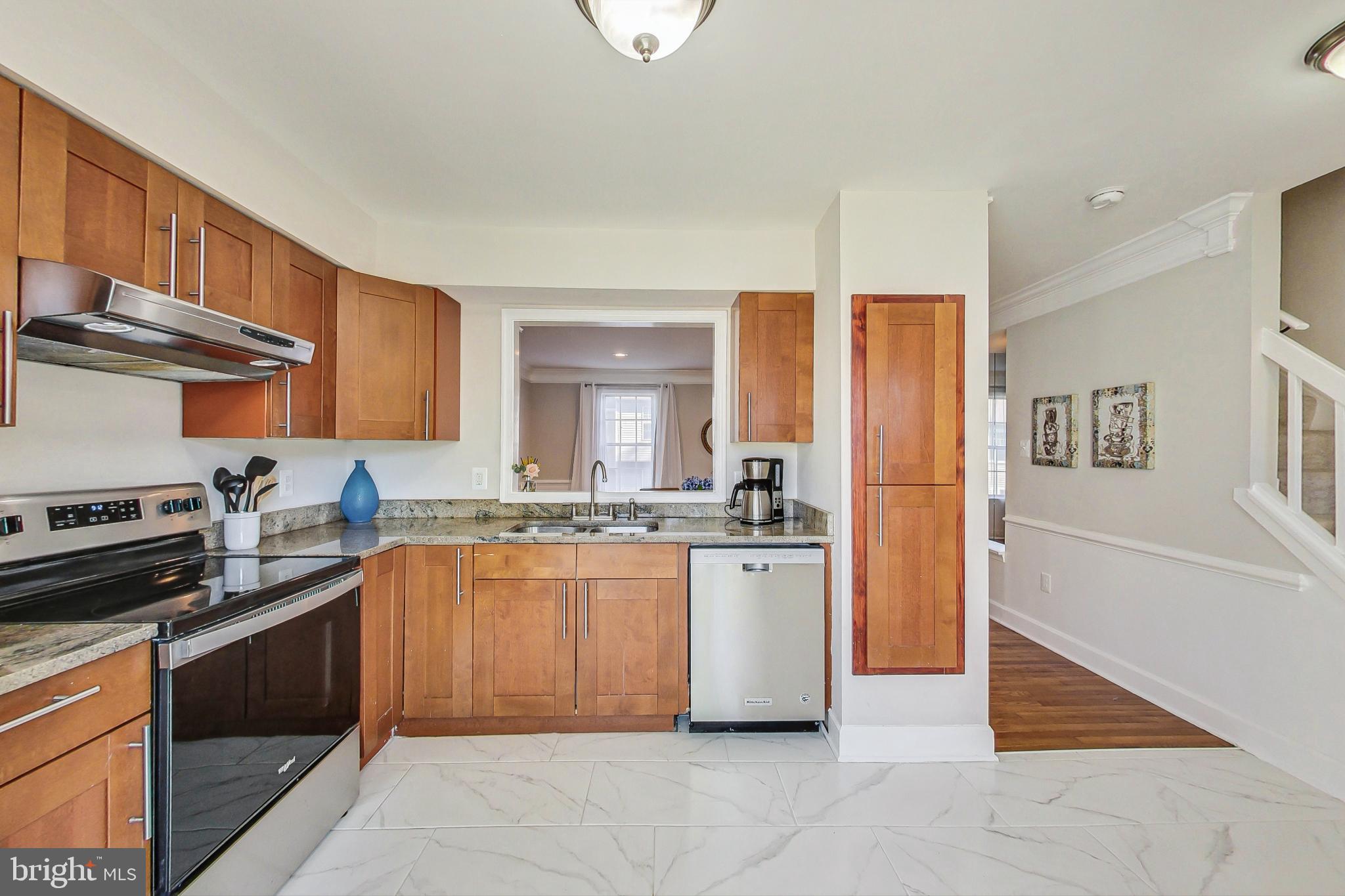 GUNNERS LAKE VILLAGE - Residential