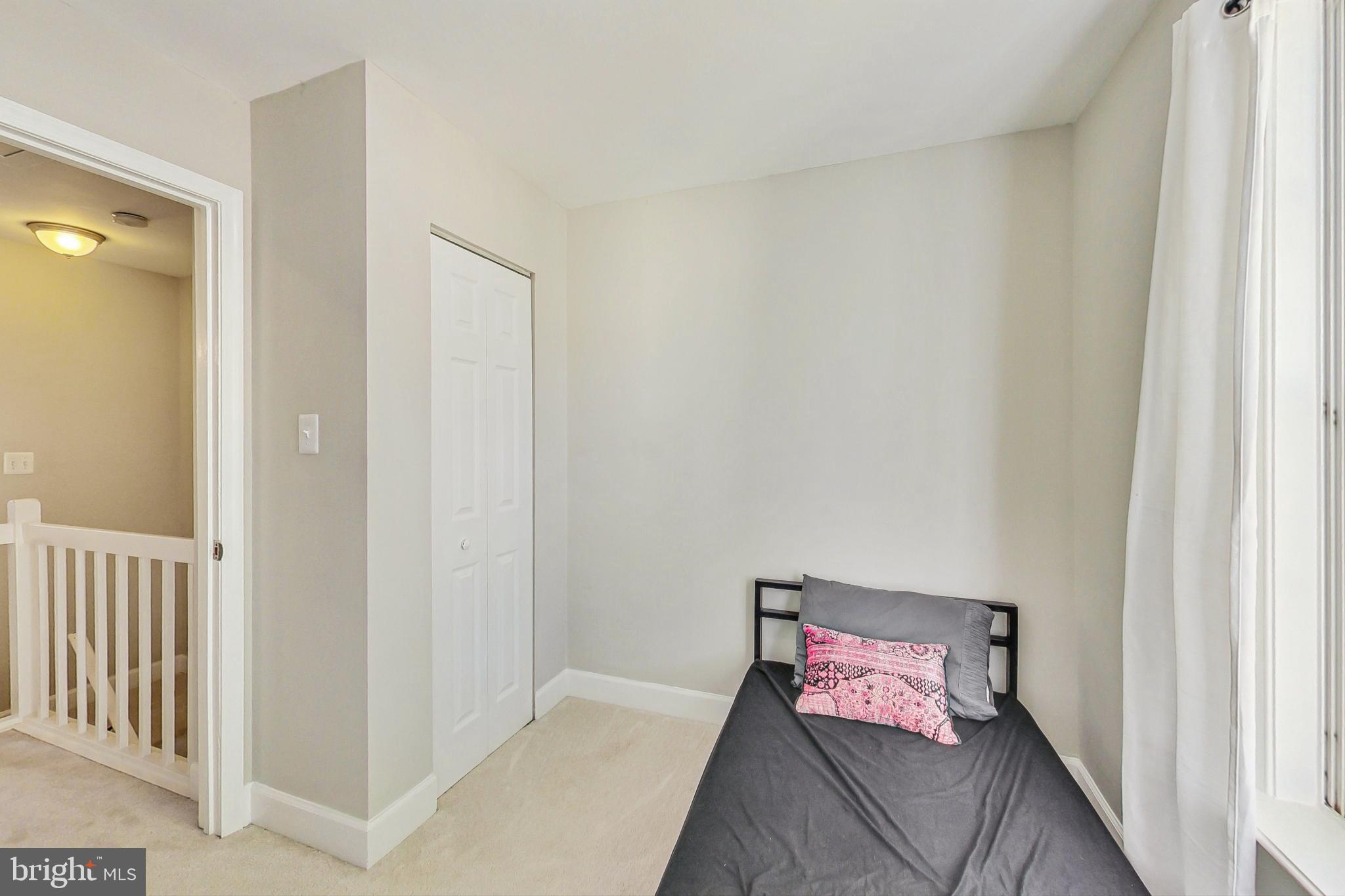 GUNNERS LAKE VILLAGE - Residential