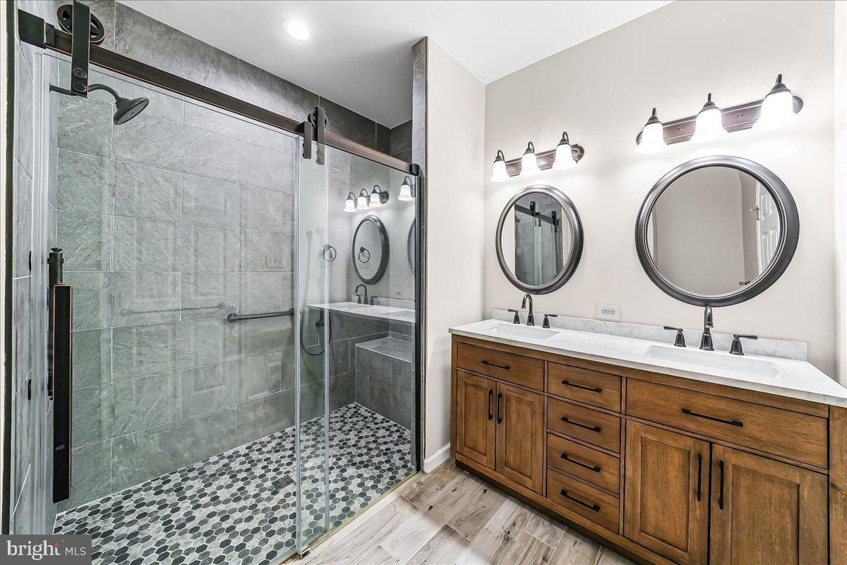 CHARLESTOWN HUNT - Residential