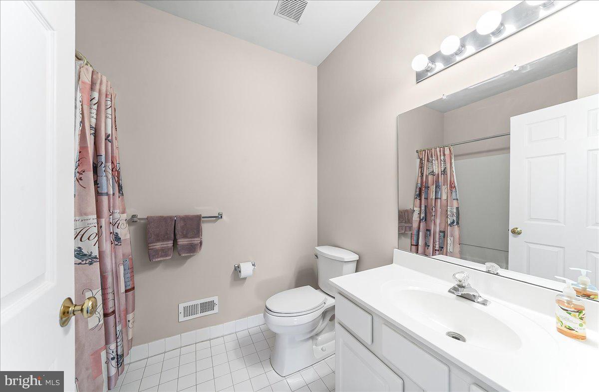 CHARLESTOWN HUNT - Residential