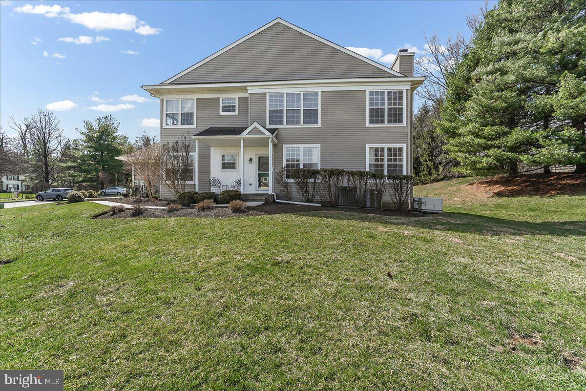 132 HUNTINGDON COURT 1801