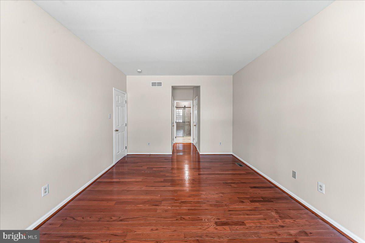 CHARLESTOWN HUNT - Residential