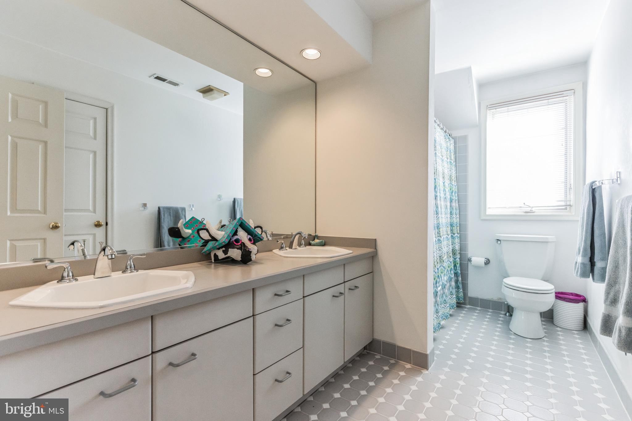 MEADOWVIEW FARMS - Residential