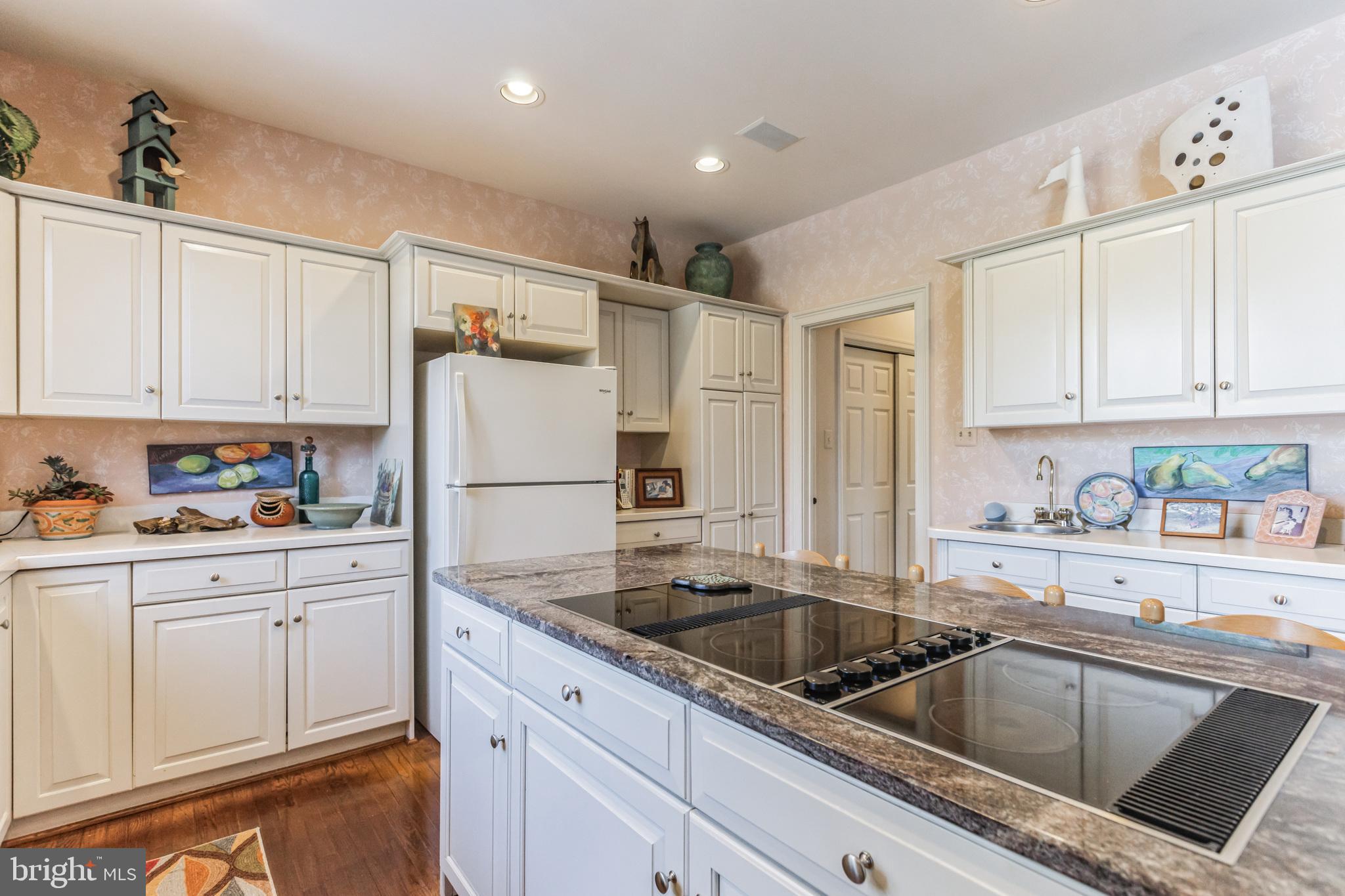 MEADOWVIEW FARMS - Residential