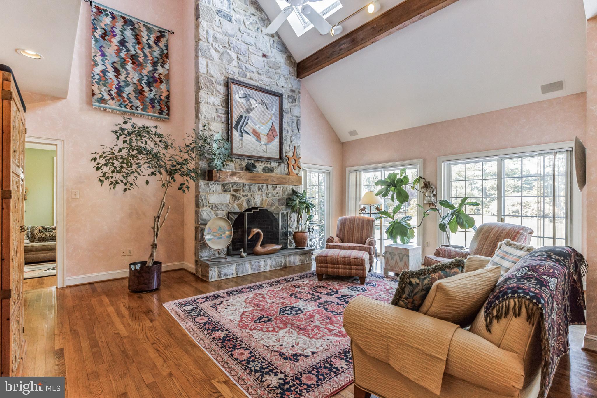 MEADOWVIEW FARMS - Residential