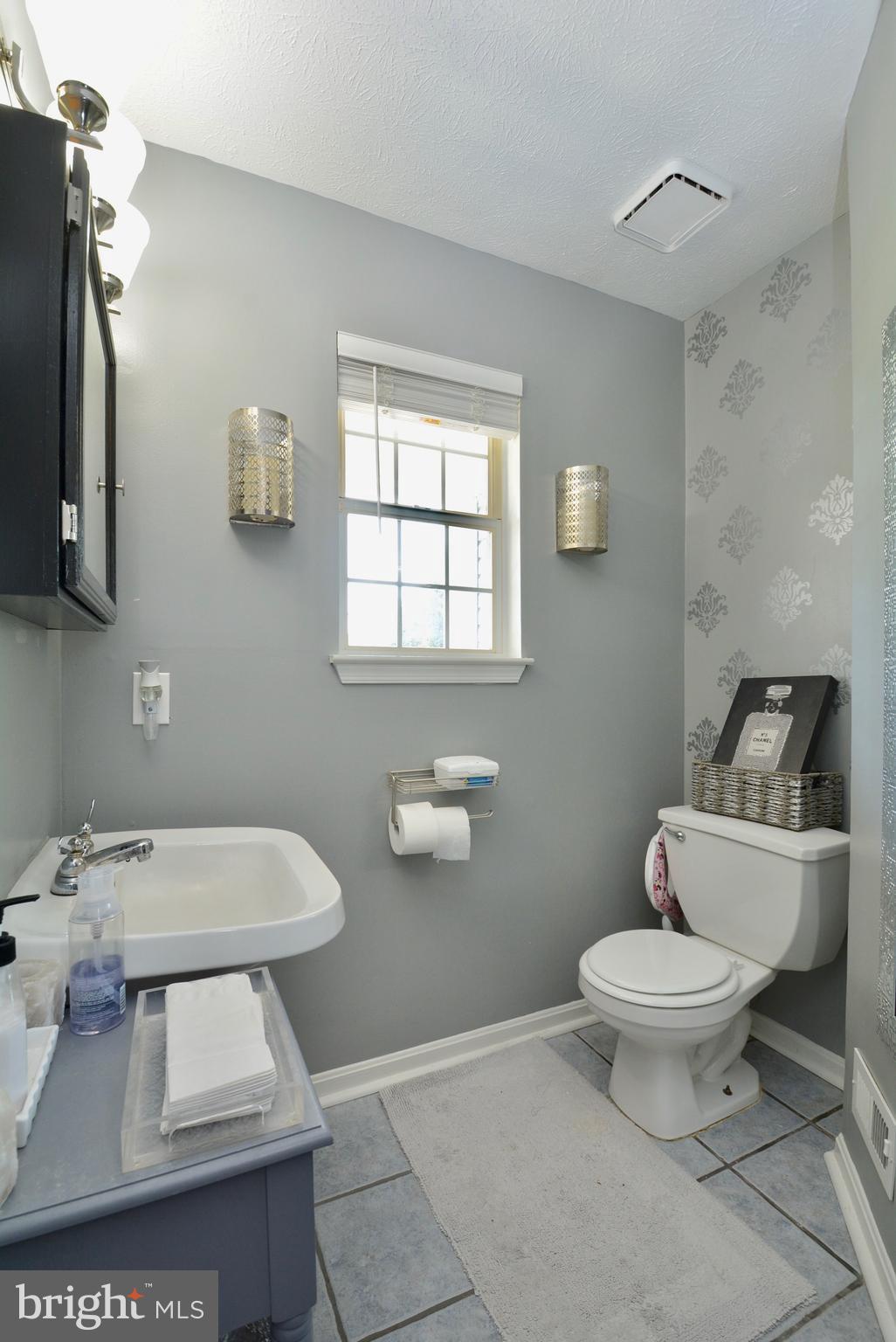 DORCHESTER - ST. CHARLES - Residential