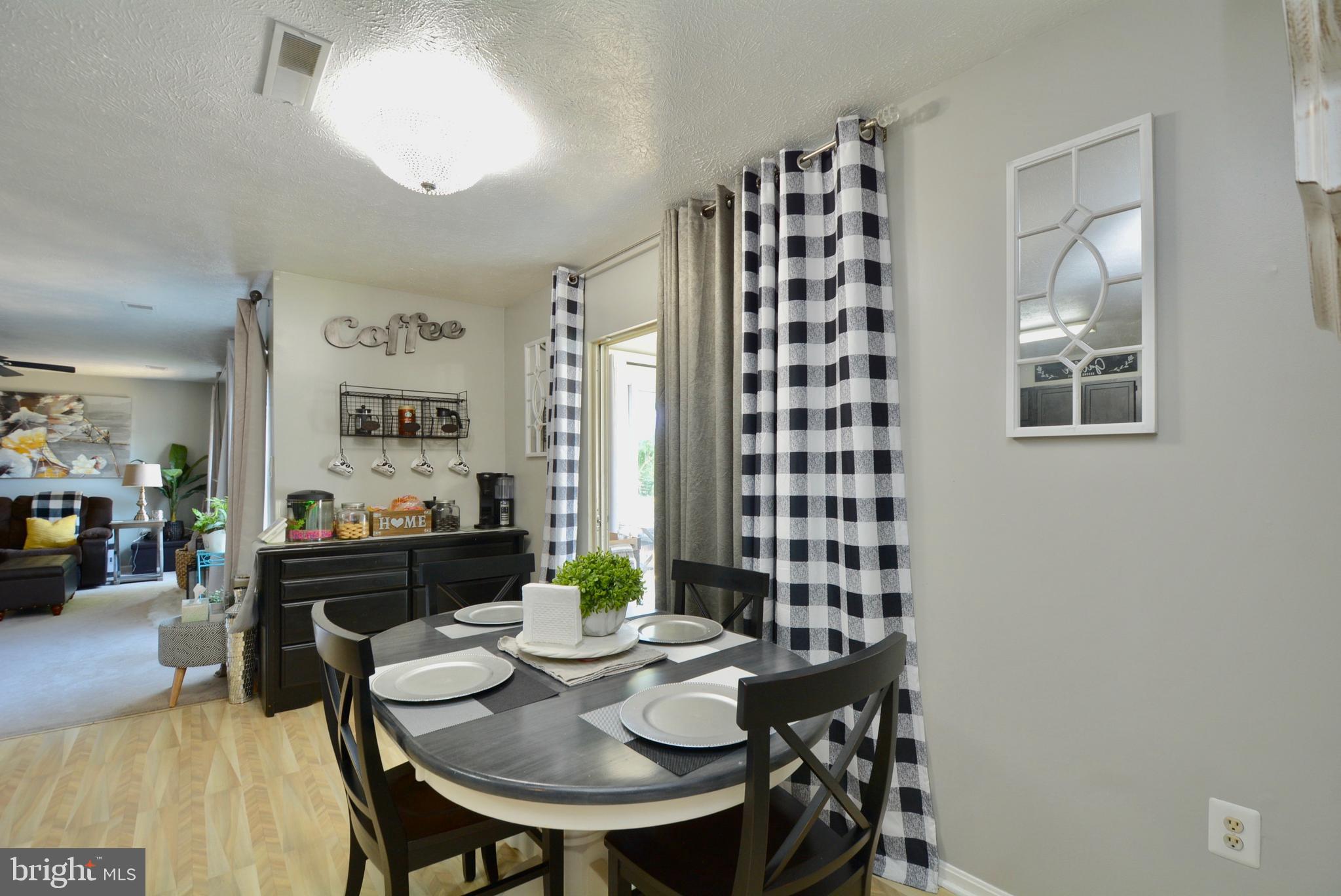 DORCHESTER - ST. CHARLES - Residential