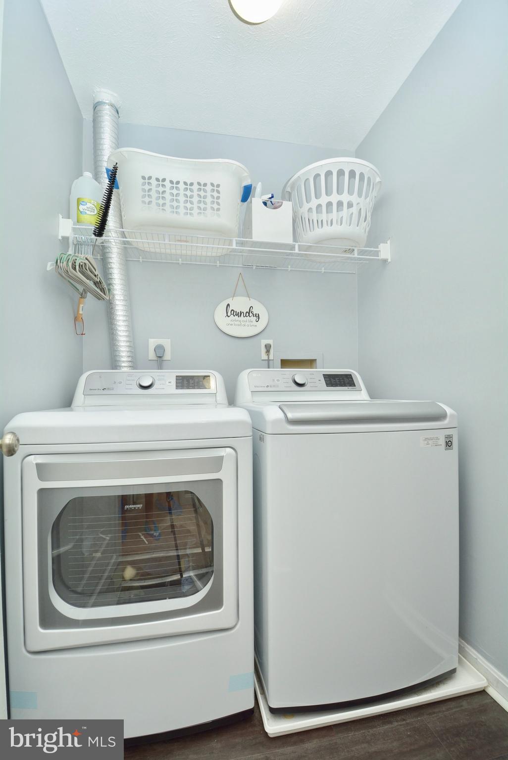 DORCHESTER - ST. CHARLES - Residential