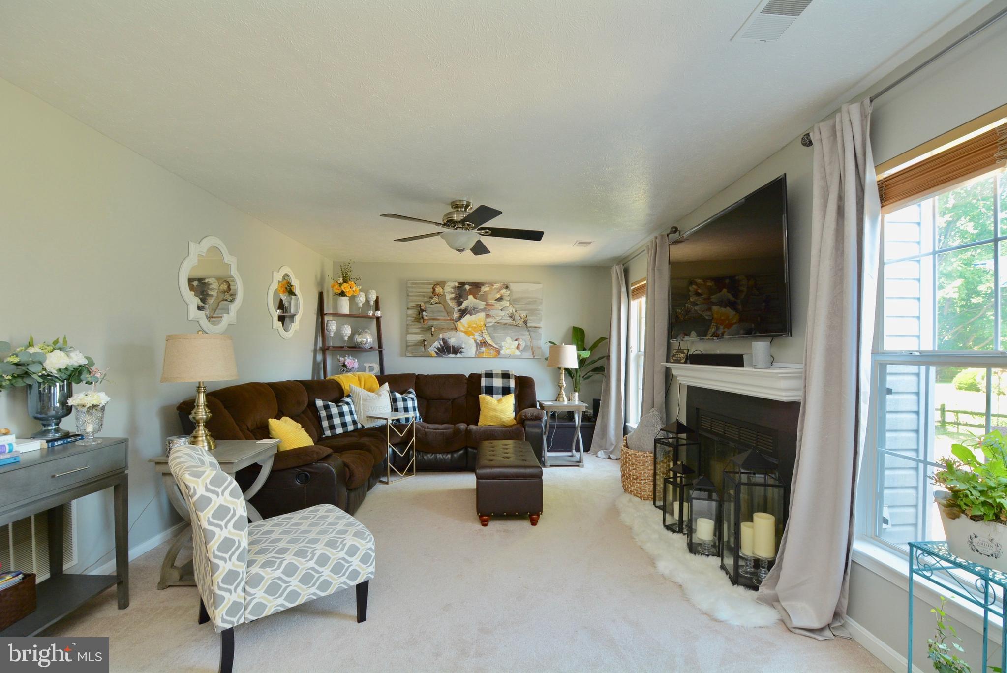 DORCHESTER - ST. CHARLES - Residential