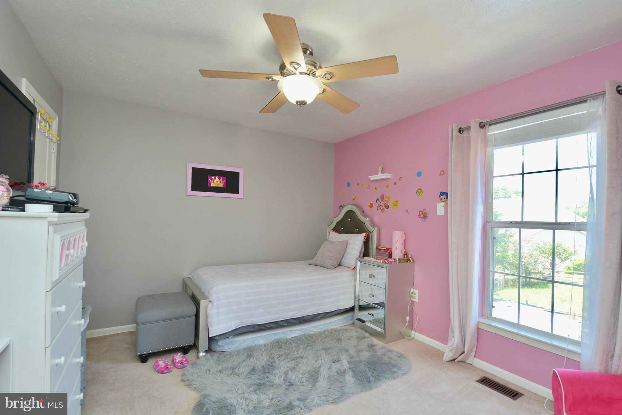 DORCHESTER - ST. CHARLES - Residential