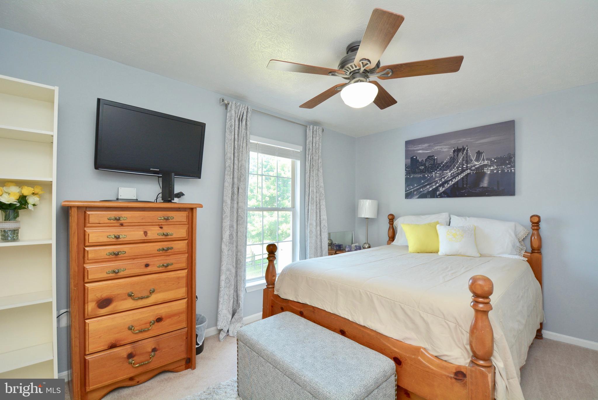 DORCHESTER - ST. CHARLES - Residential