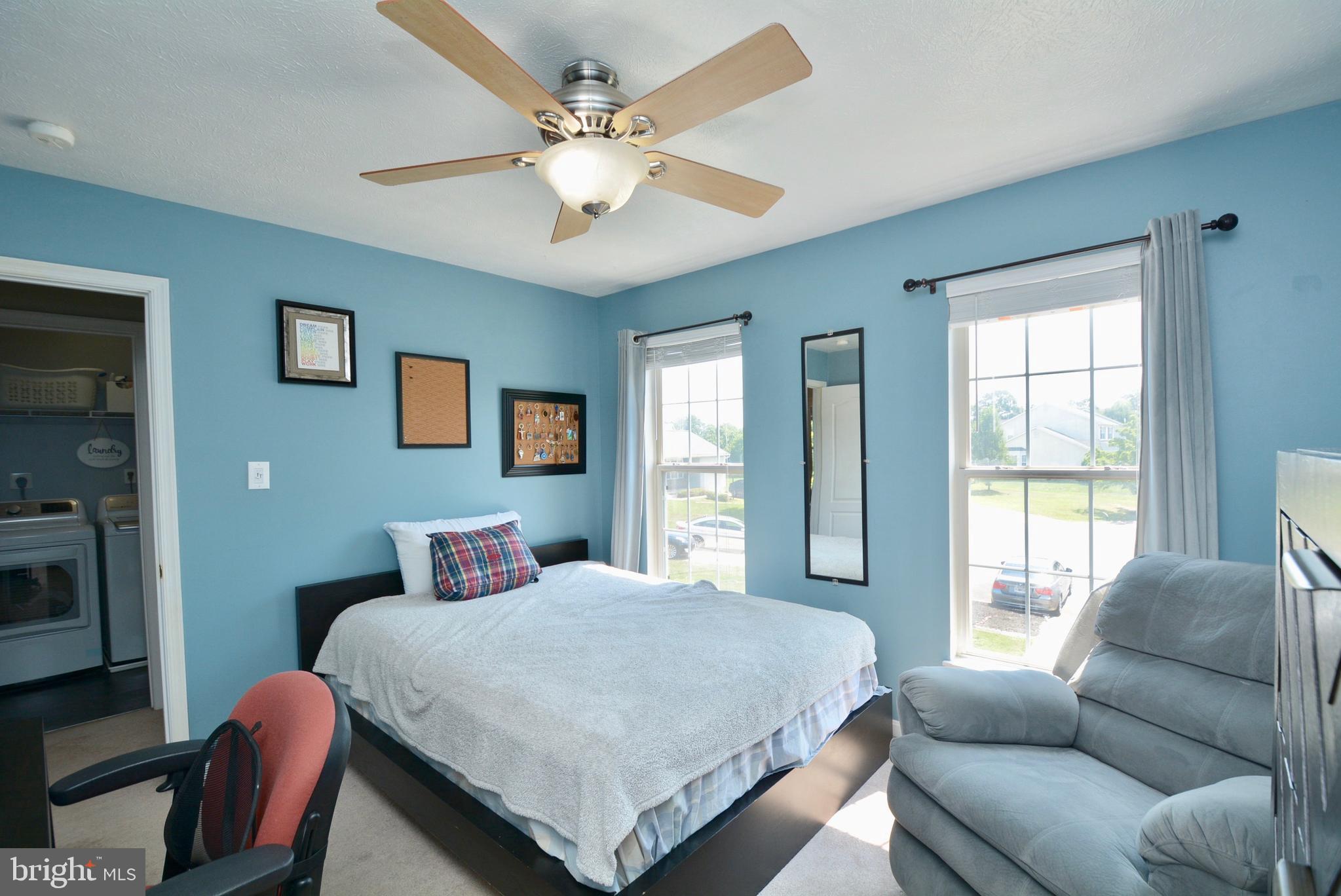 DORCHESTER - ST. CHARLES - Residential