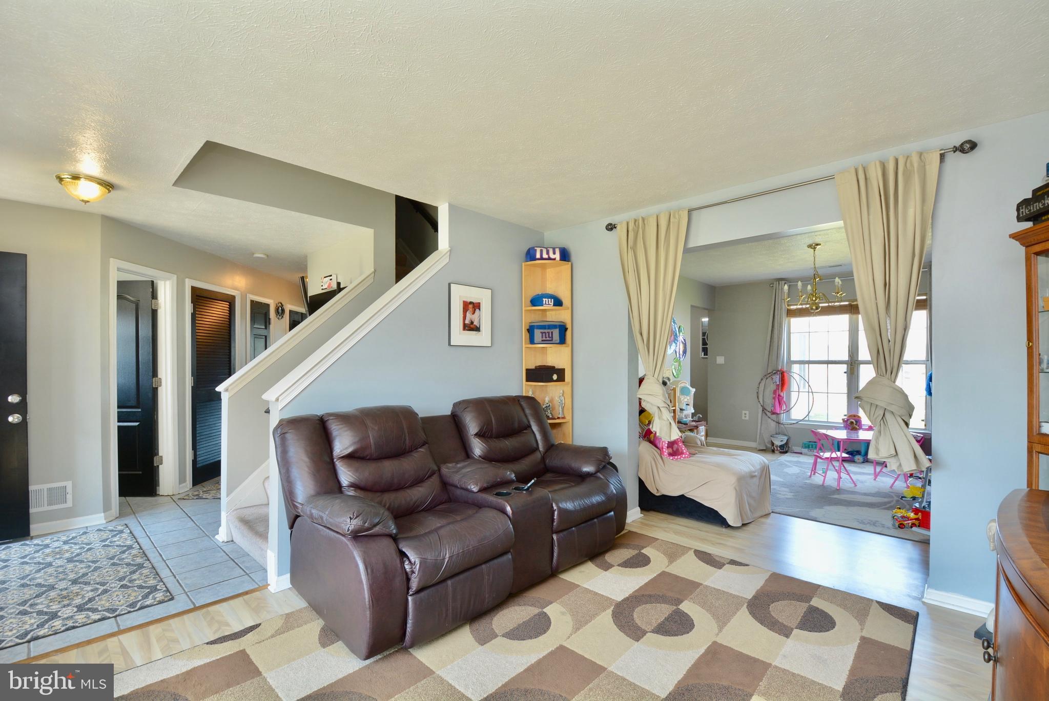 DORCHESTER - ST. CHARLES - Residential