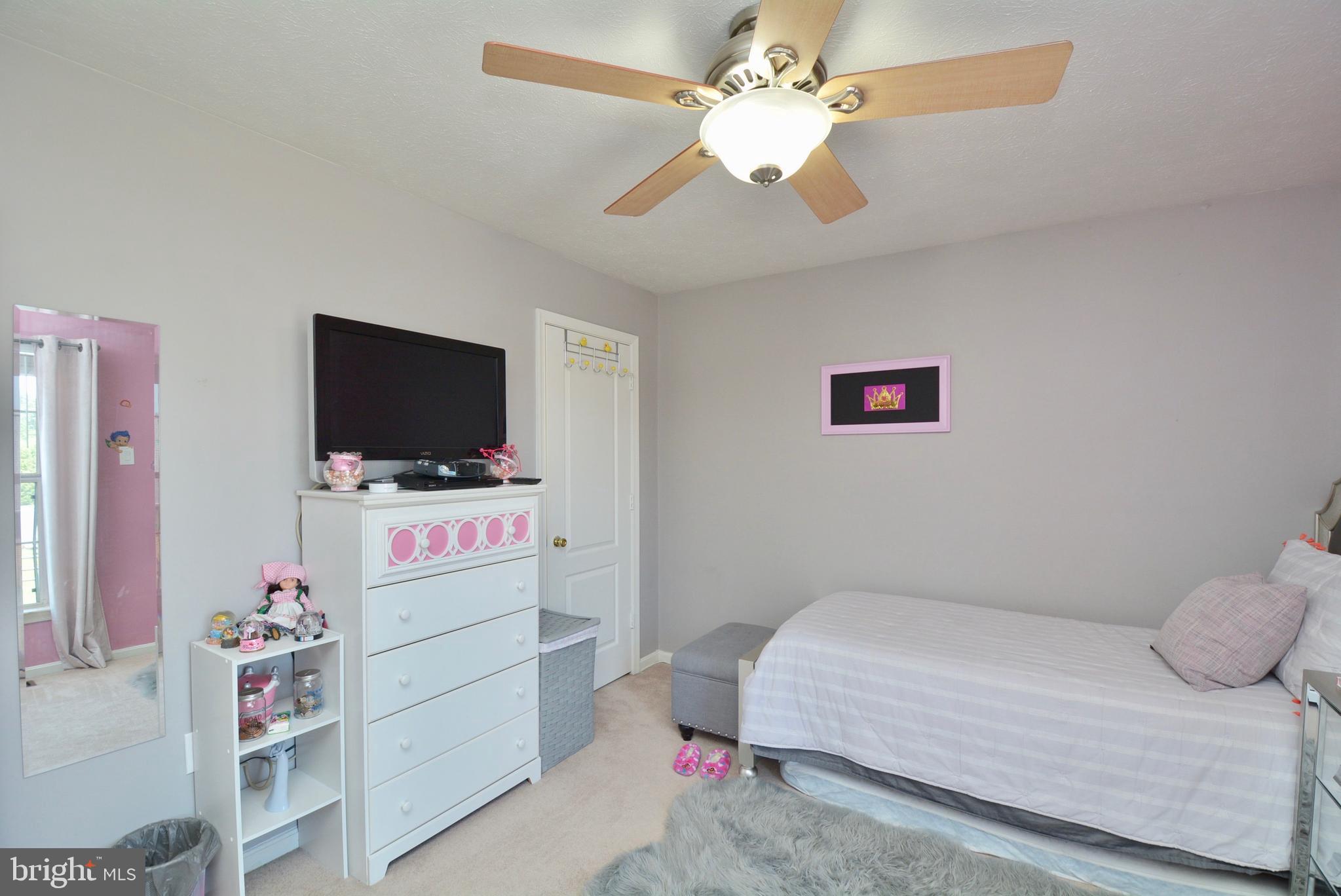 DORCHESTER - ST. CHARLES - Residential