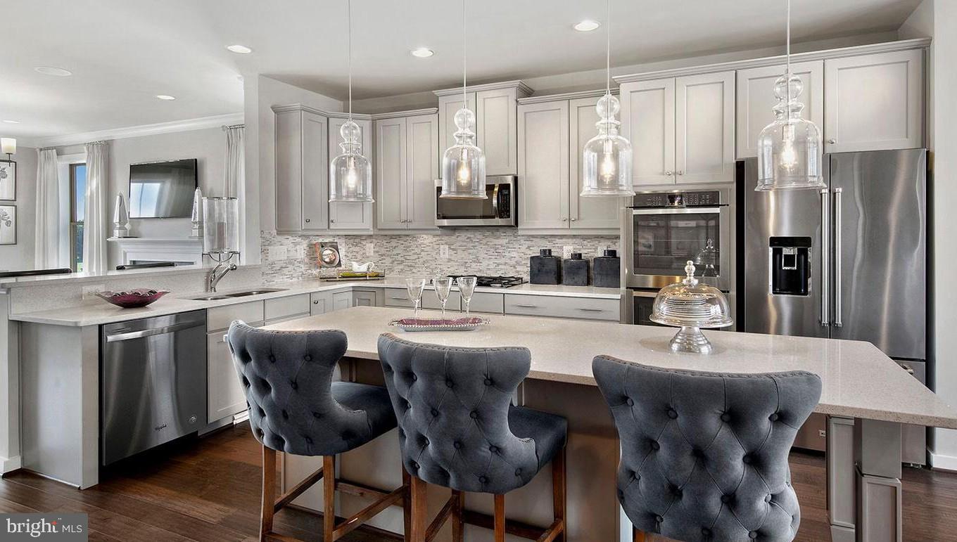 STONE BARN VILLAGE - Residential Lease