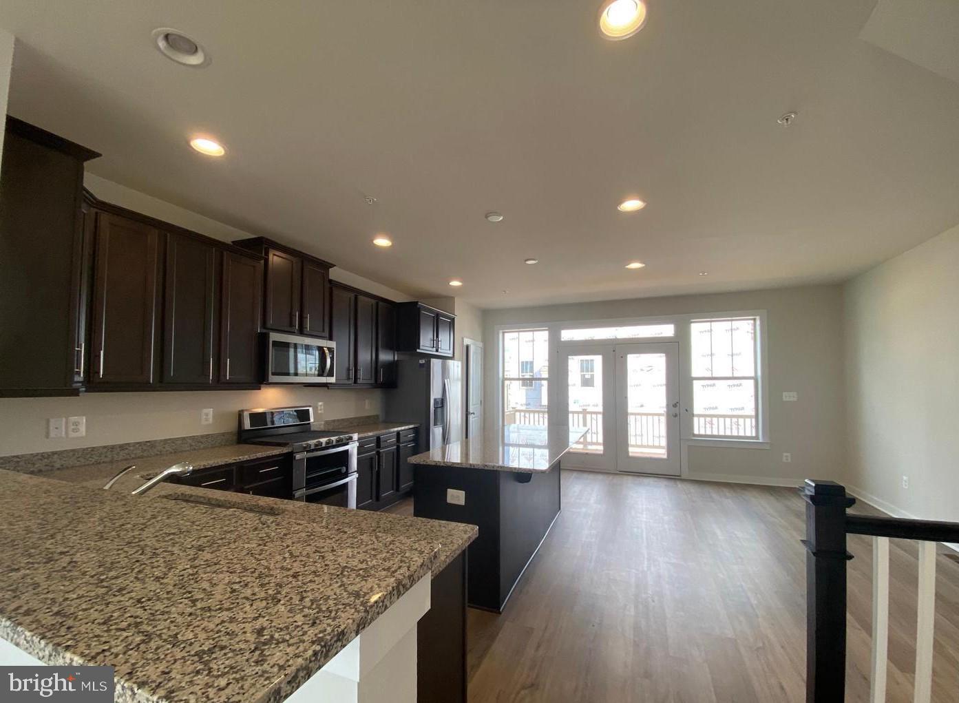 STONE BARN VILLAGE - Residential Lease