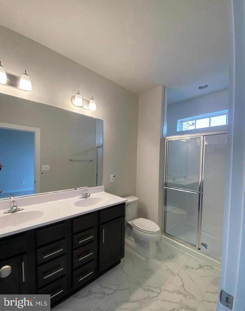 STONE BARN VILLAGE - Residential Lease