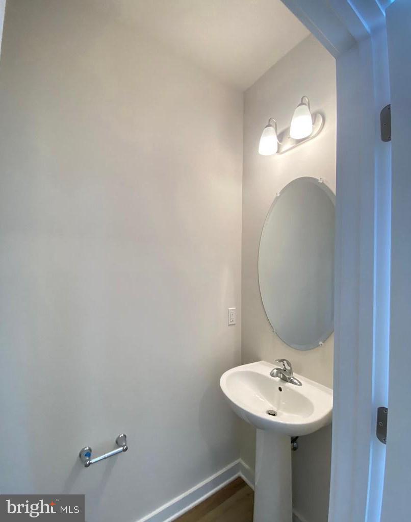 STONE BARN VILLAGE - Residential Lease