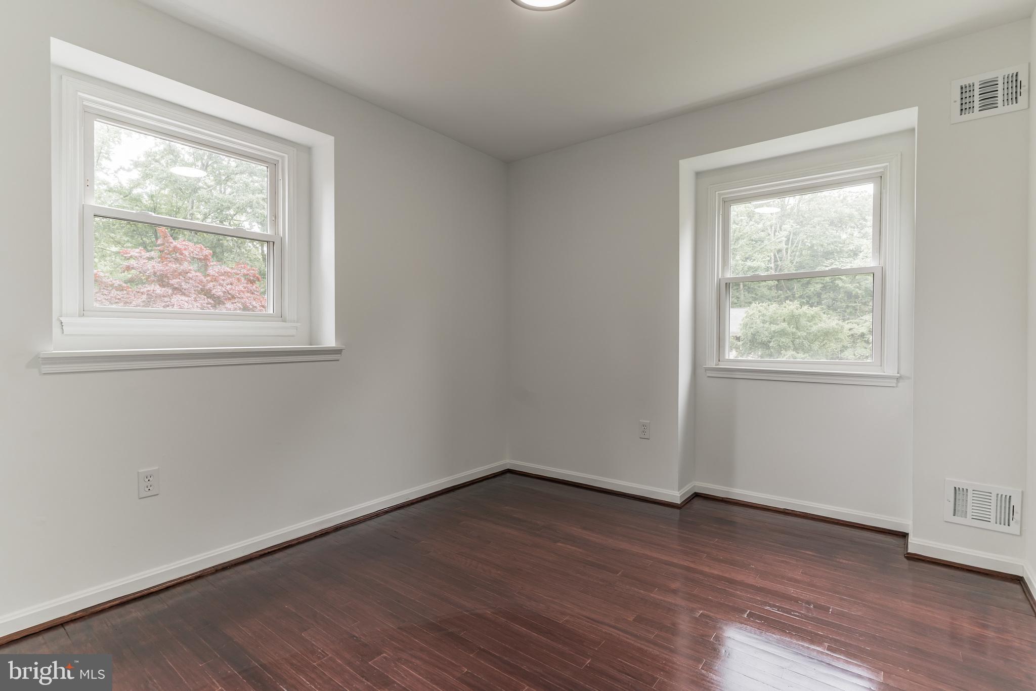 MARLTON - Residential