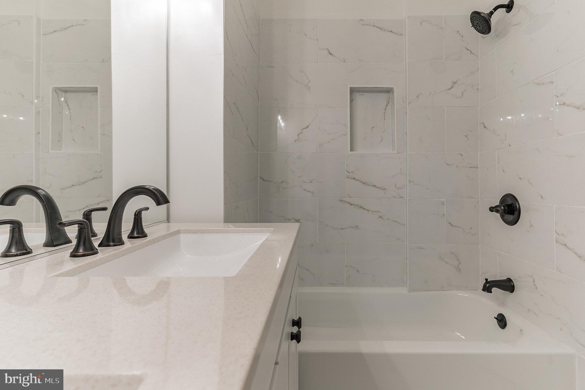 MARLTON - Residential