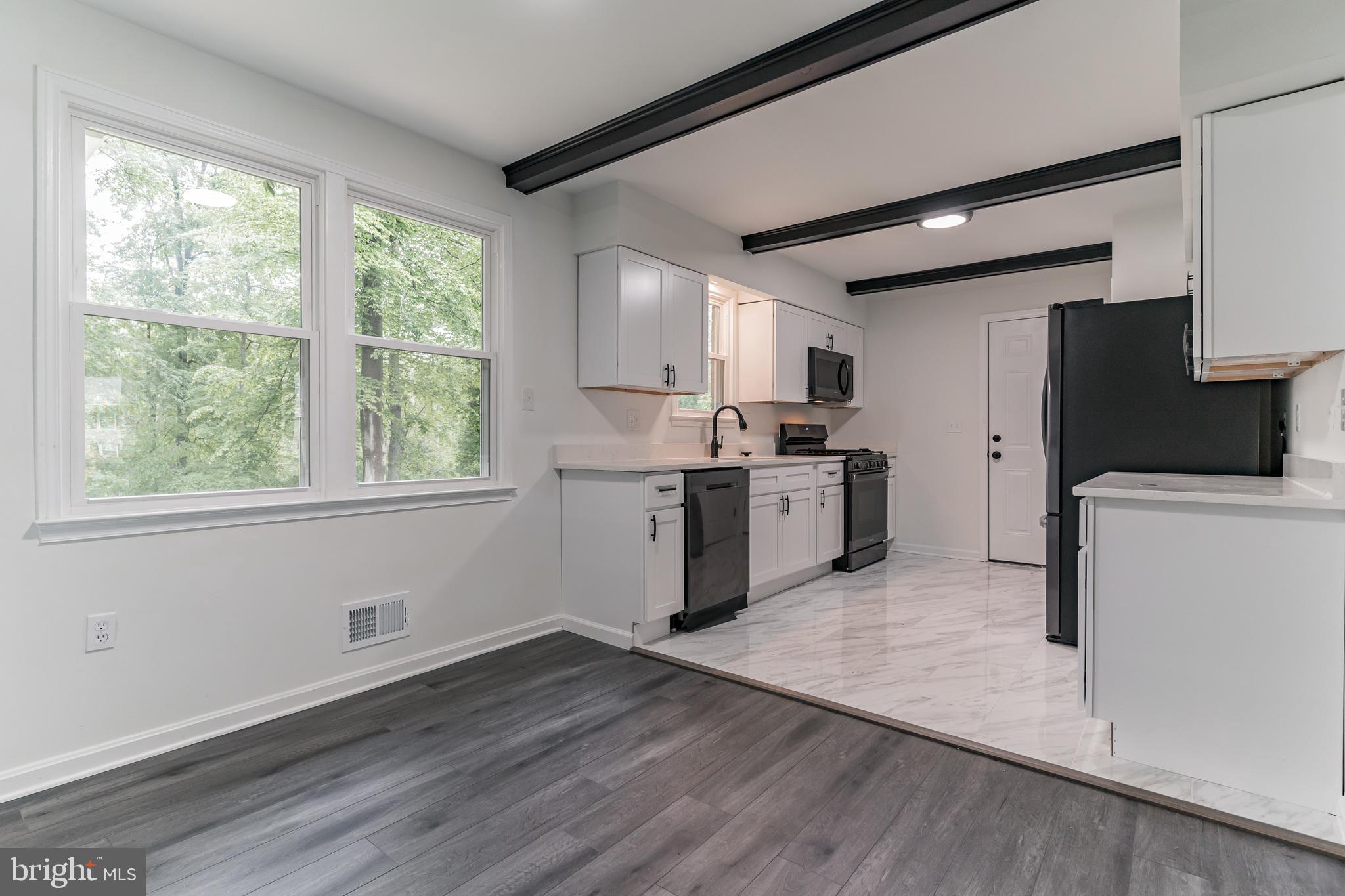 MARLTON - Residential