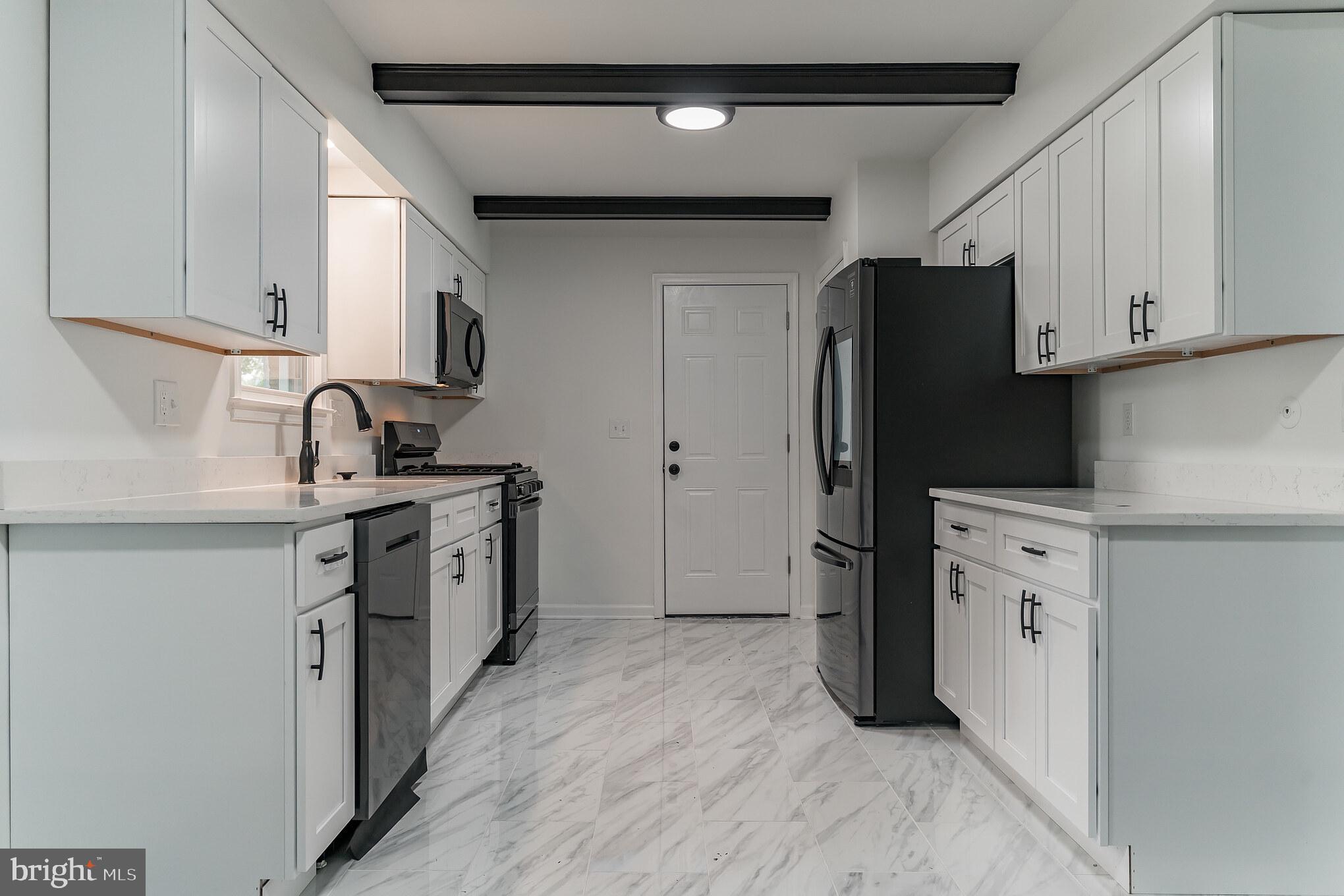 MARLTON - Residential