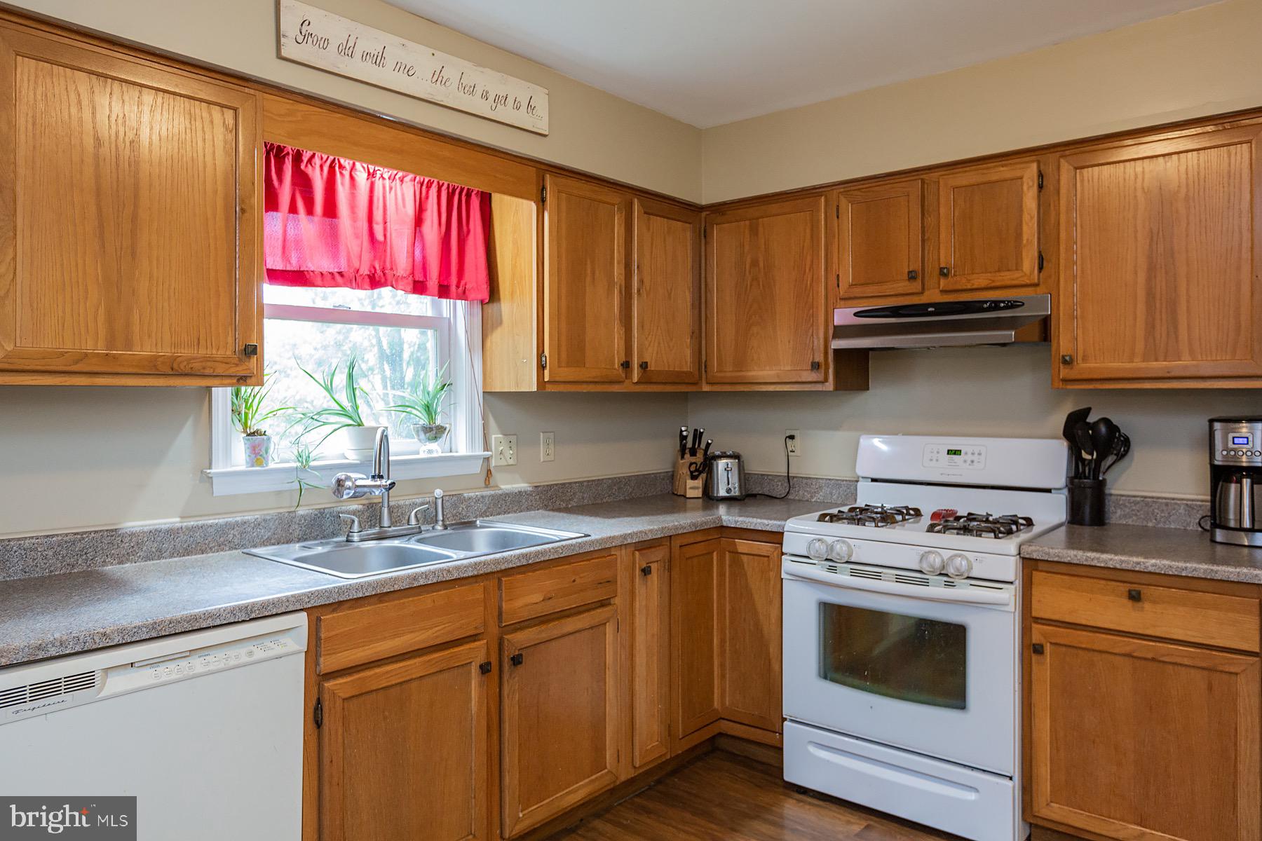 CHAPEL GATE - Residential