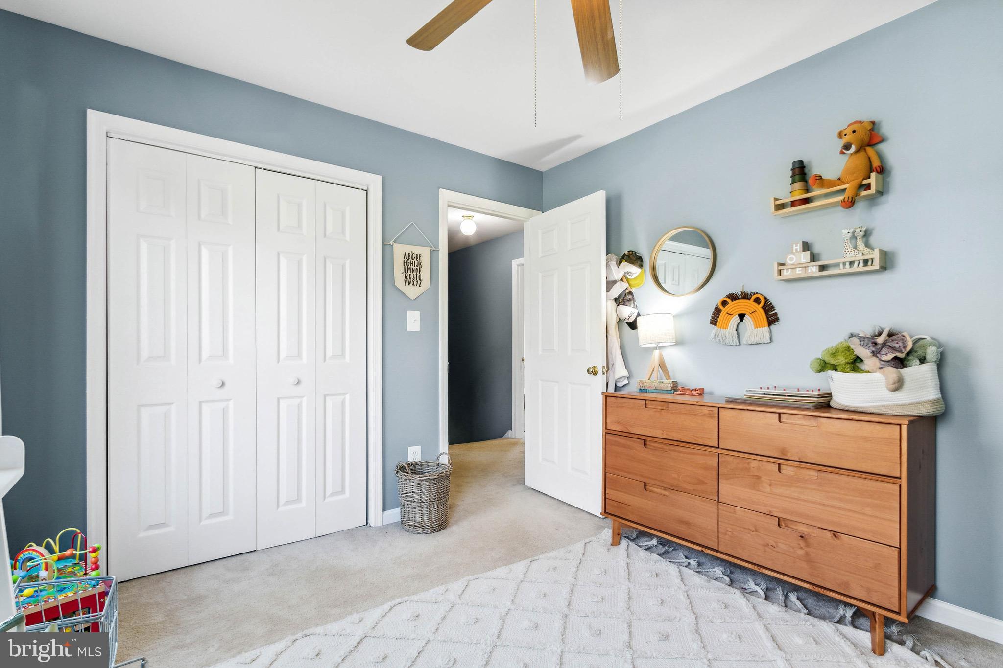 RIDGE POINTE - Residential