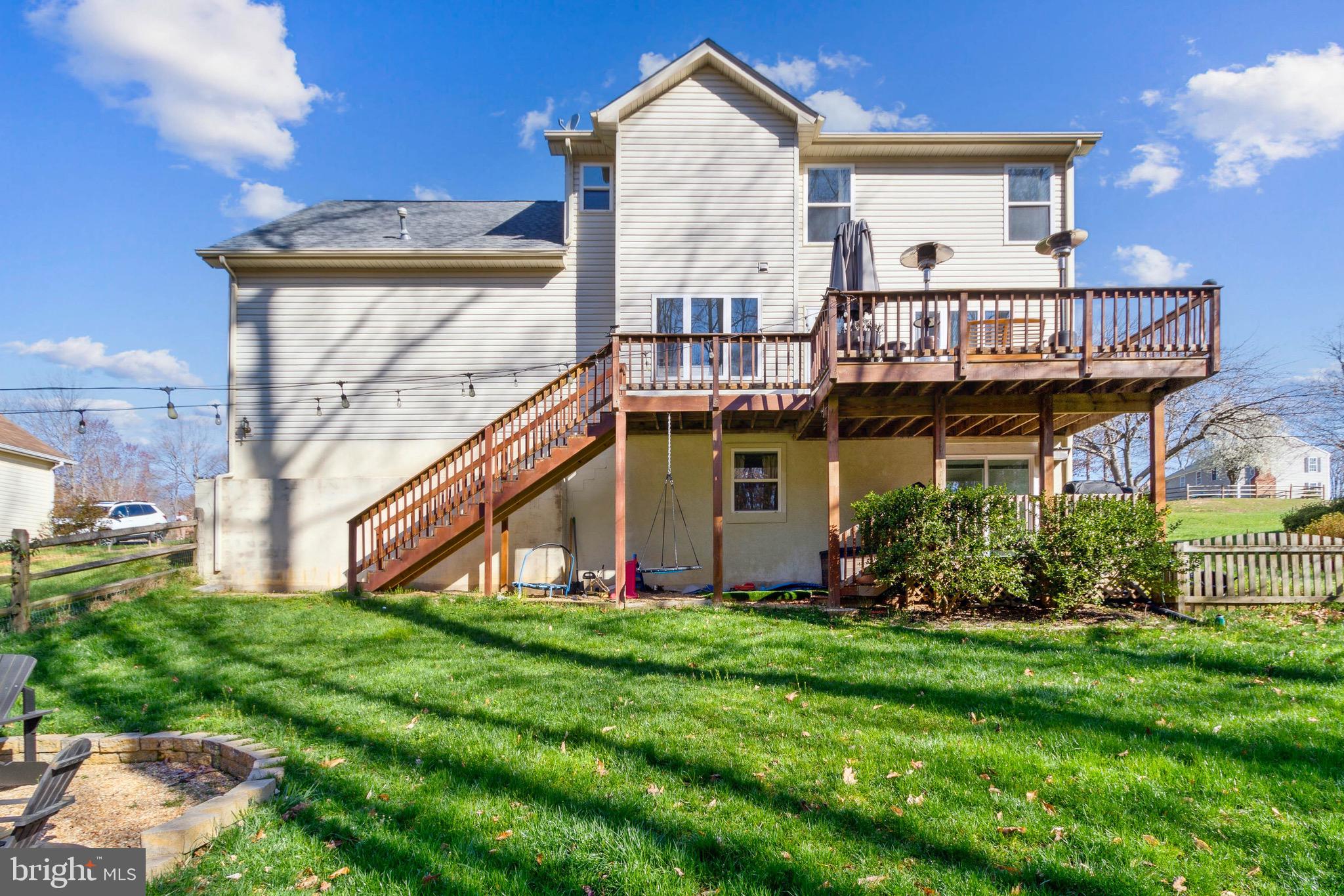 RIDGE POINTE - Residential