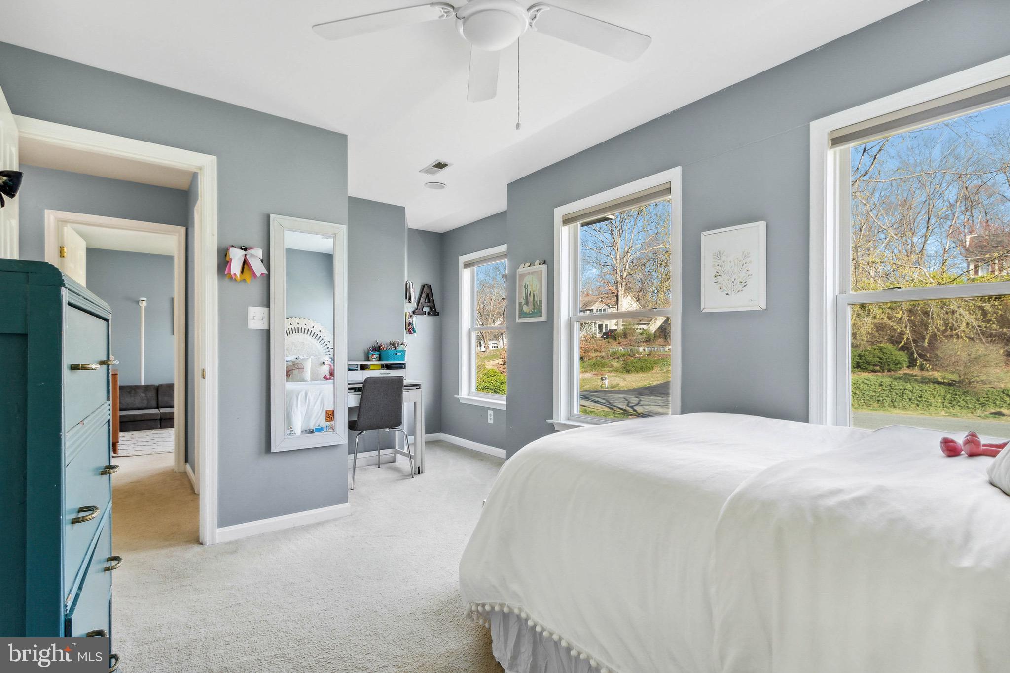 RIDGE POINTE - Residential