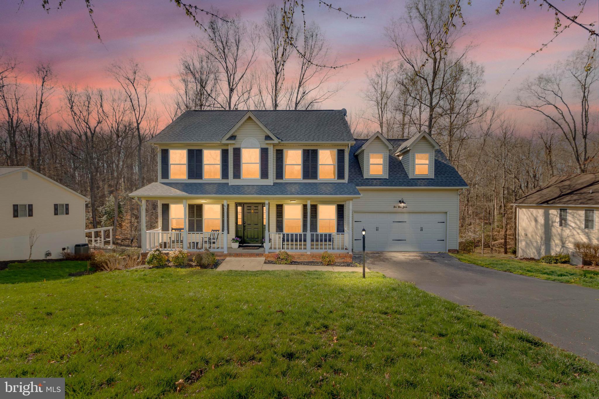 RIDGE POINTE - Residential