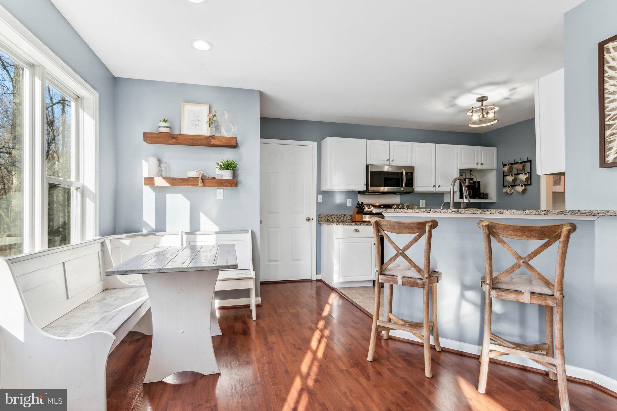 RIDGE POINTE - Residential