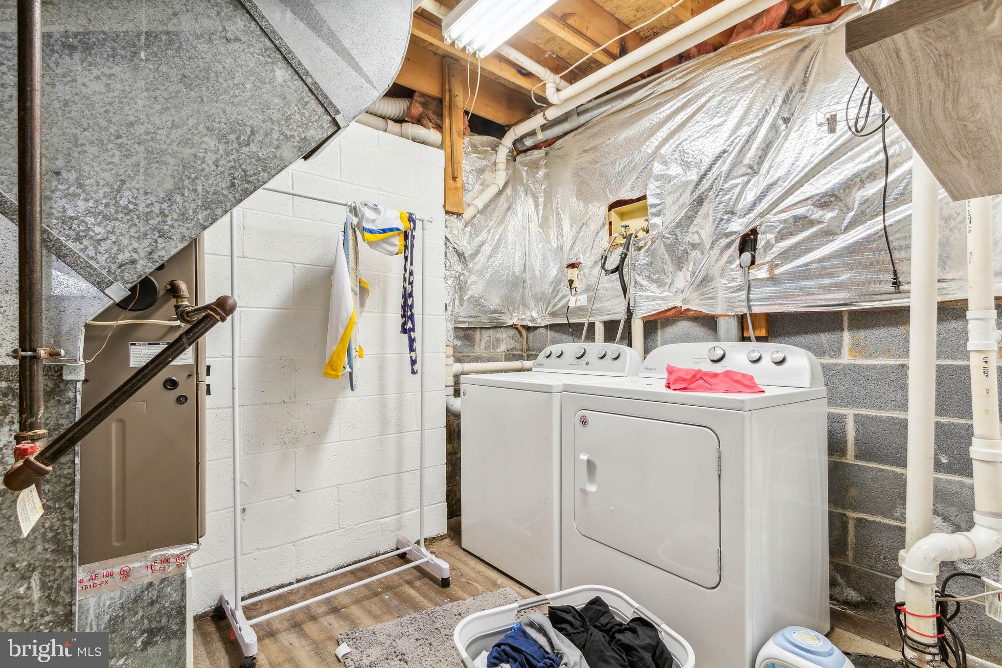 RIDGE POINTE - Residential