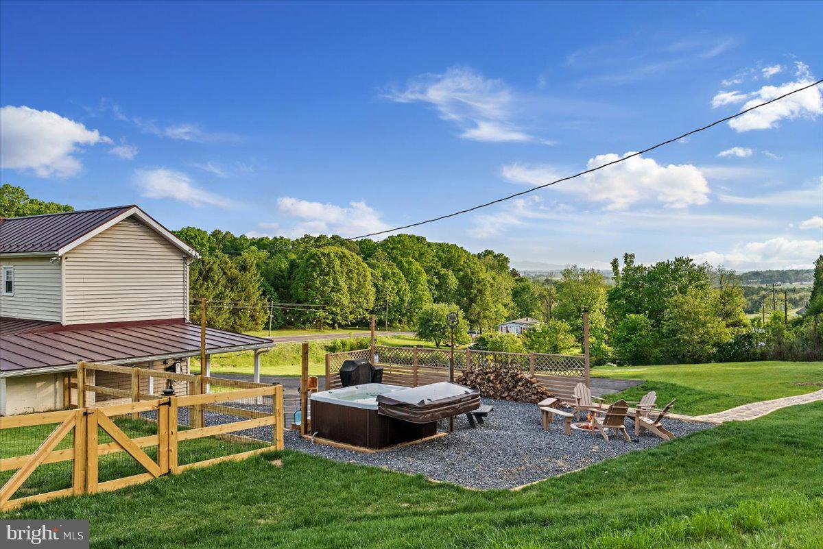 5793 US HWY 340N