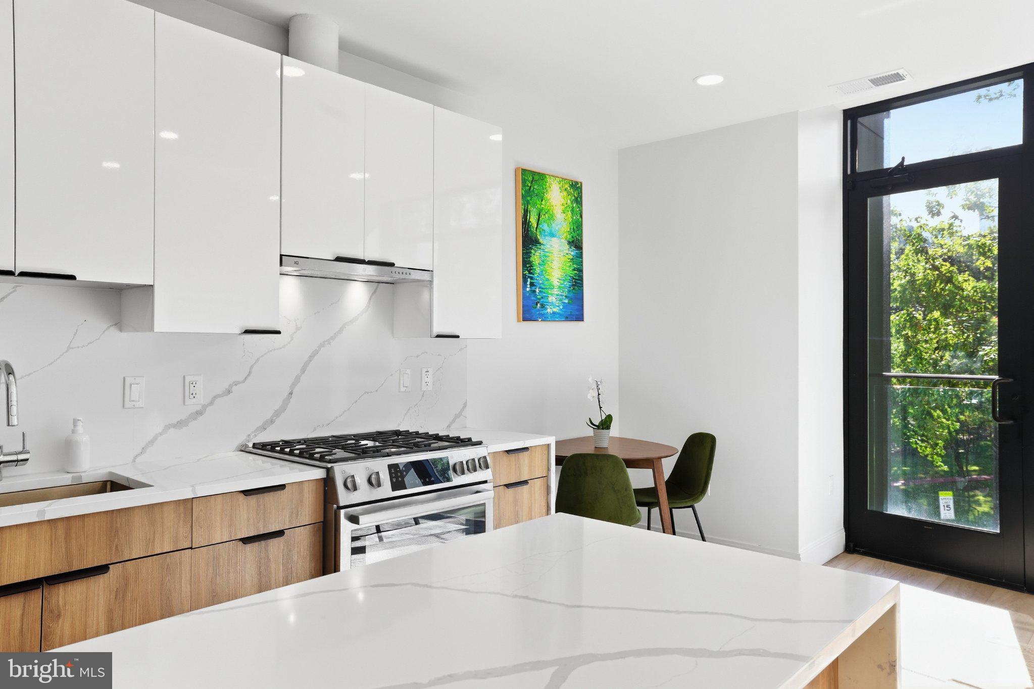 4111 CONNECTICUT AVENUE NW 302
