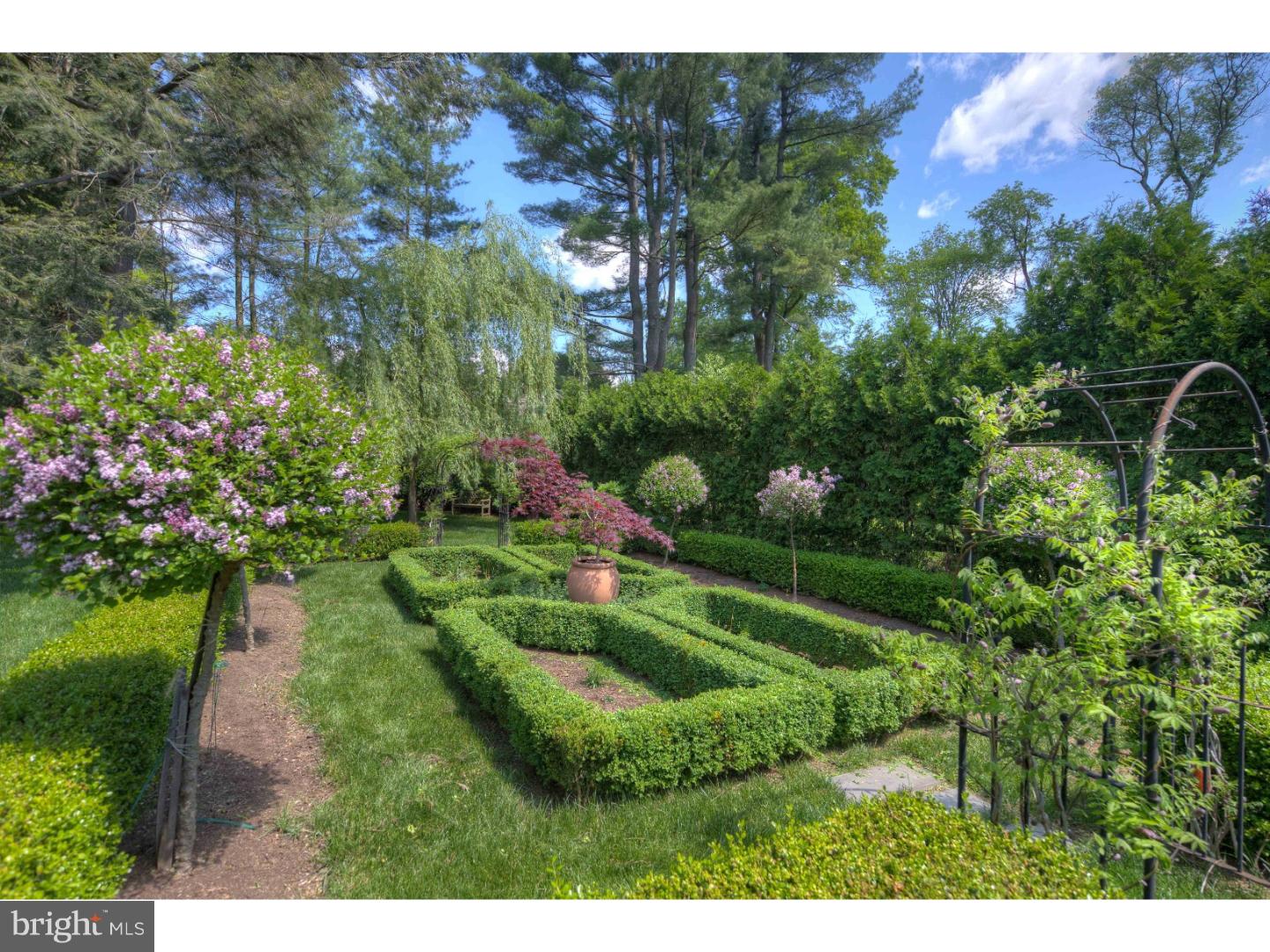 BRYN MAWR - Residential