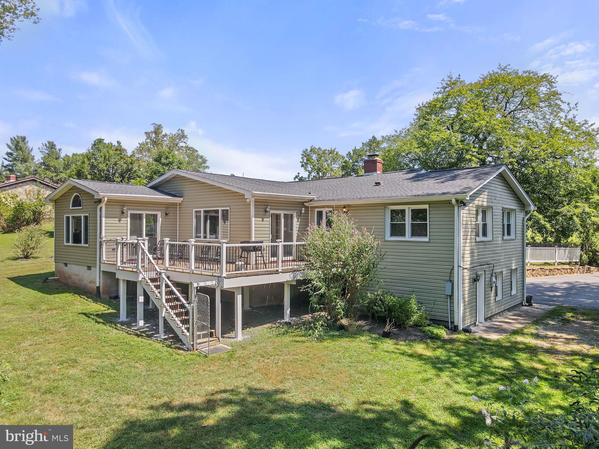 FOX TRAIL - Residential