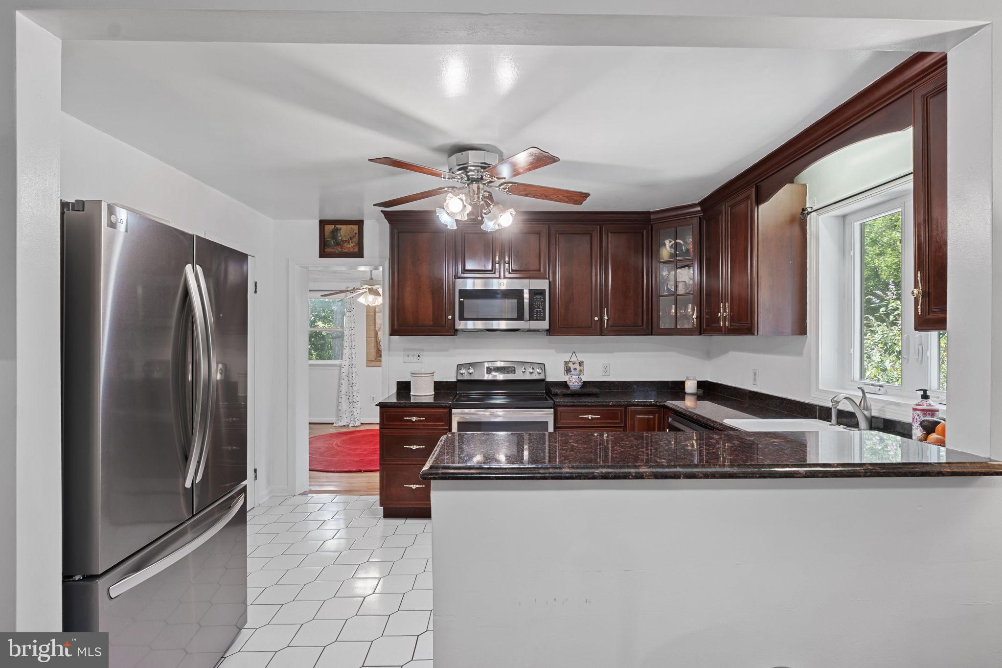 FOX TRAIL - Residential