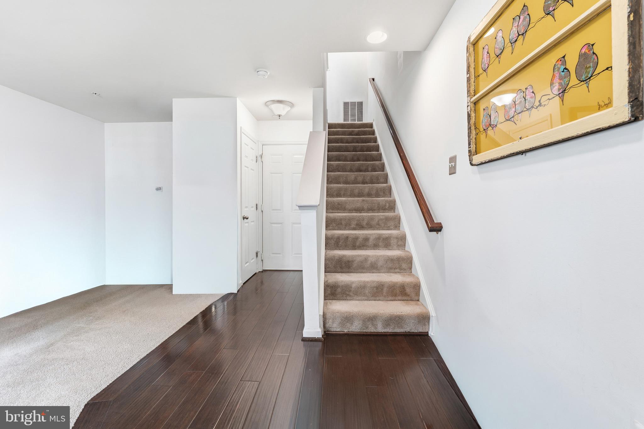 7202 SILVER THORN WAY