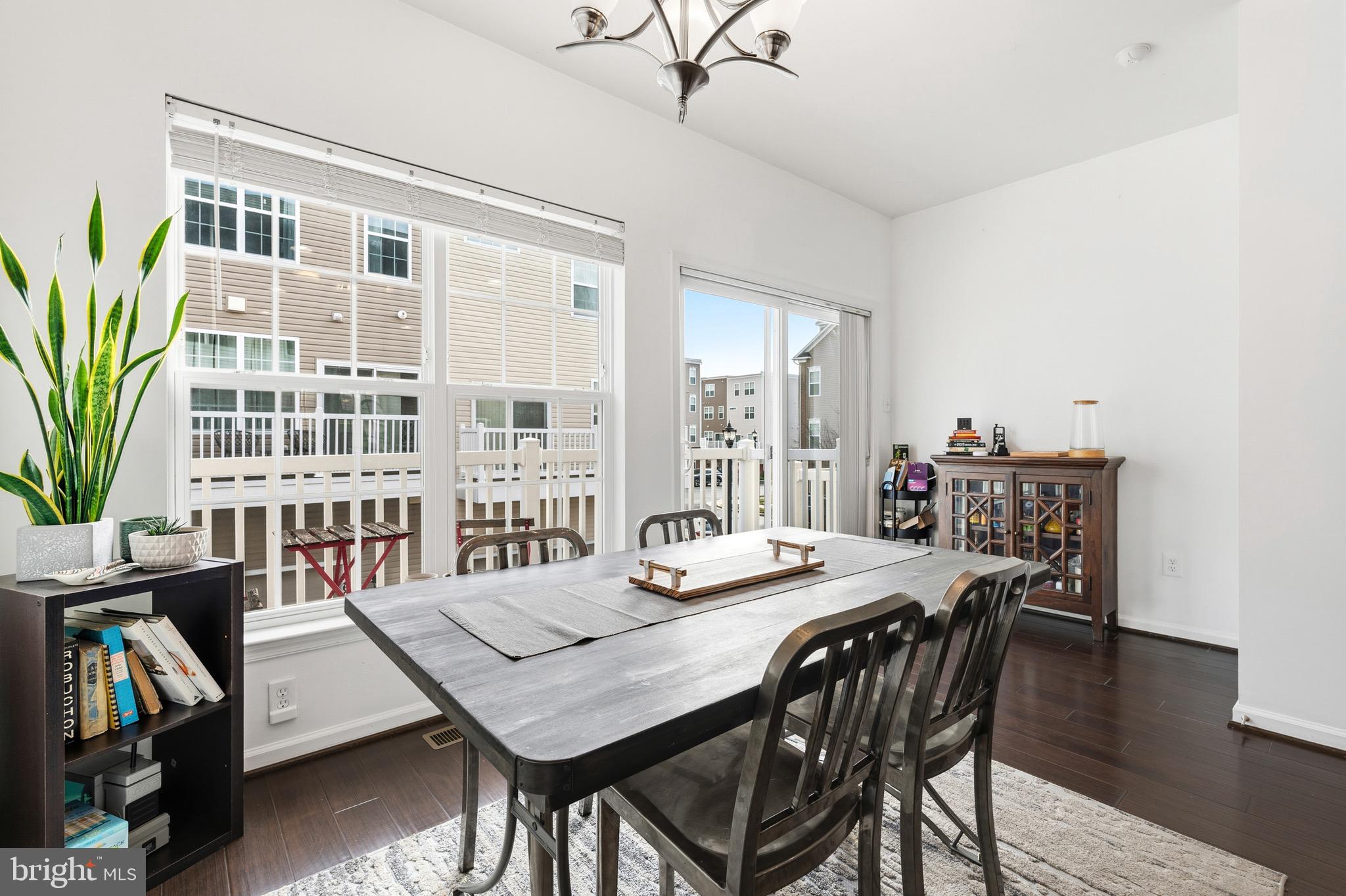 BRICK YARD STATION - Residential