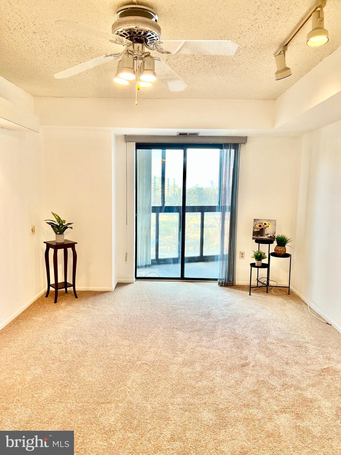 GREENS AT LEISURE WORLD - Residential