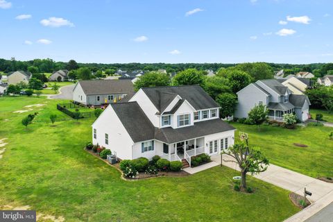 111 HOBBS HOLE LANE TAPPAHANNOCK VA 22560