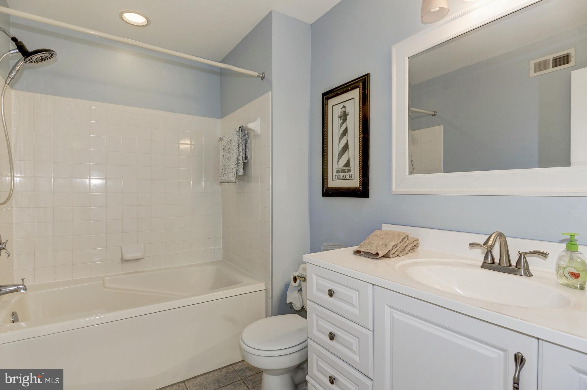 BROOKSTONE - Residential Lease