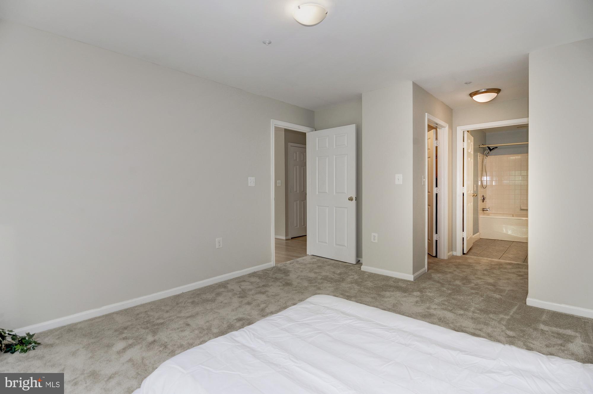 BROOKSTONE - Residential Lease