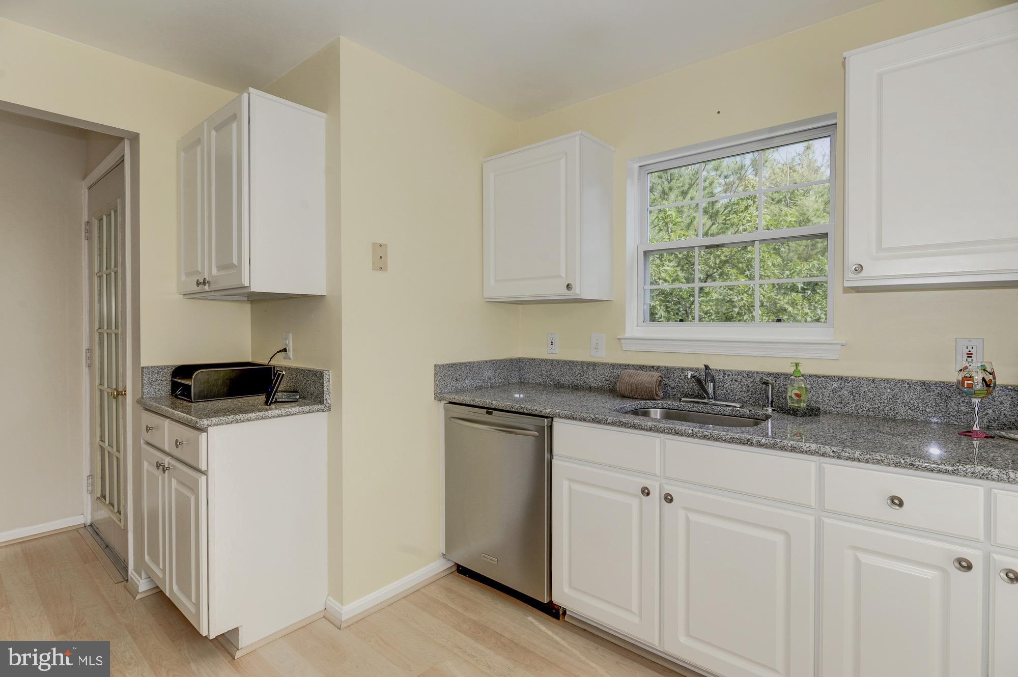 BROOKSTONE - Residential Lease