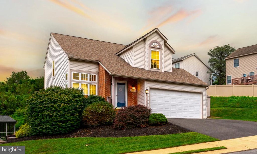 Photo of 190 Mason Drive, EPHRATA, PA 17522 (MLS # PALA2094700)