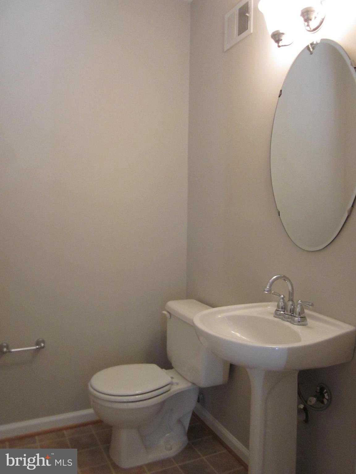 SUMMERS GROVE - Residential Lease