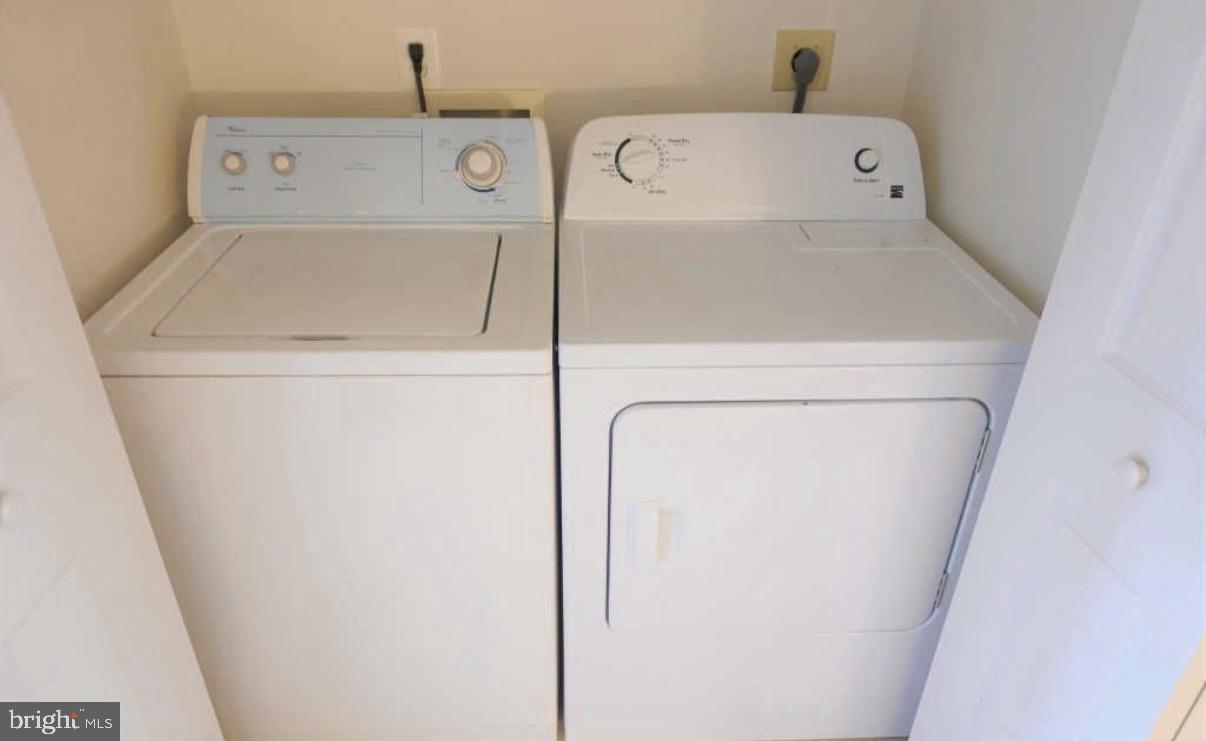 BRENTWOOD - Residential Lease