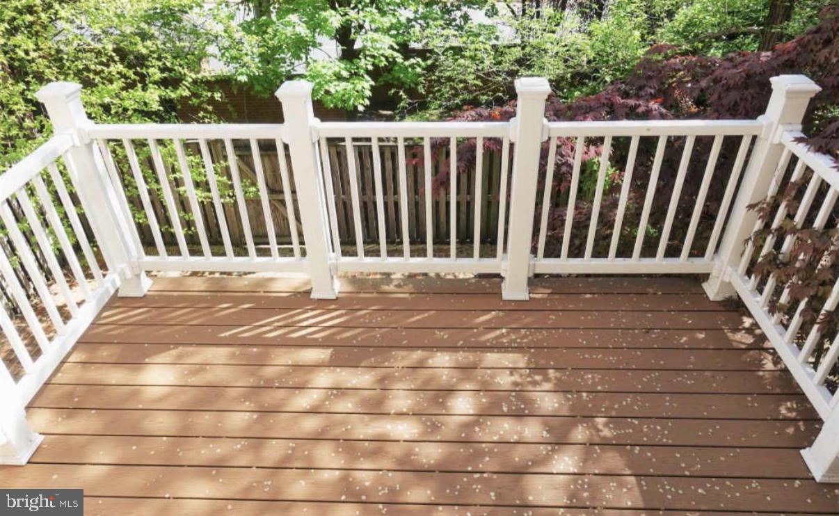 BRENTWOOD - Residential Lease